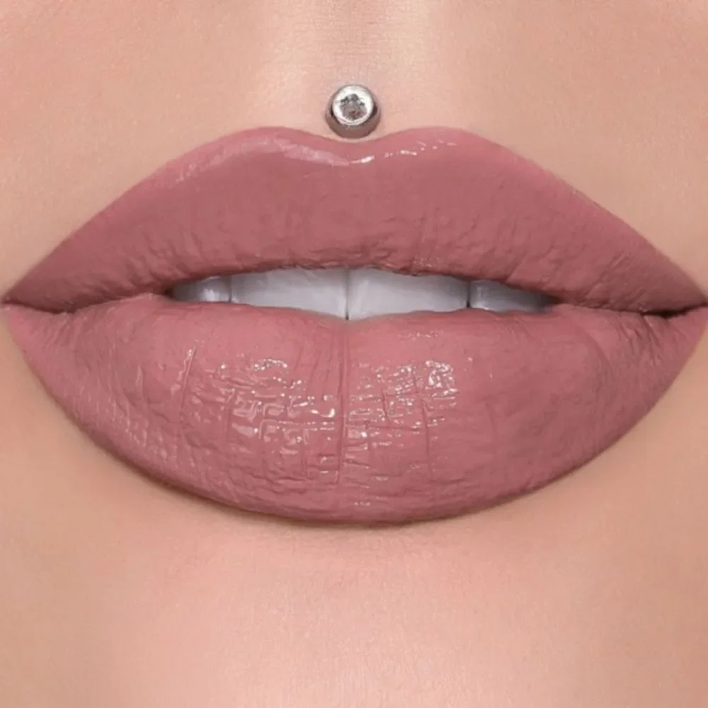NIB Jeffree Star Cosmetic Supreme Gloss - Cookie Dough Fetish